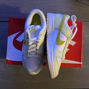 WMNS Nike Dunk Low OG